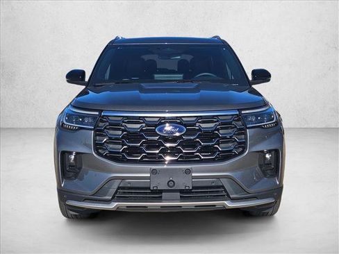 New 2026 Ford Explorer Platinum image 6