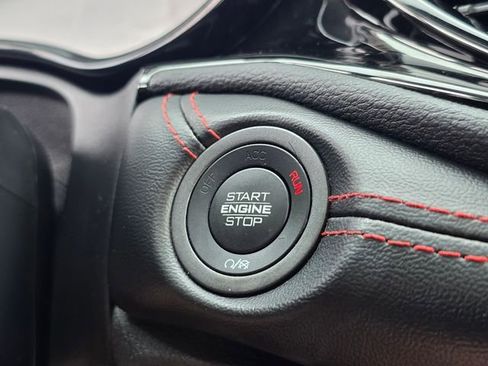 Used 2023 Dodge Durango GT image 40