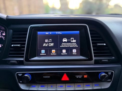 Used 2019 Hyundai Sonata SE FWD image 13