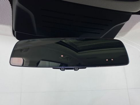 New 2026 BMW X7 xDrive40i w/ Premium Package image 17