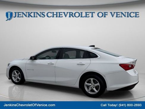 Used 2018 Chevrolet Malibu LS FWD image 9