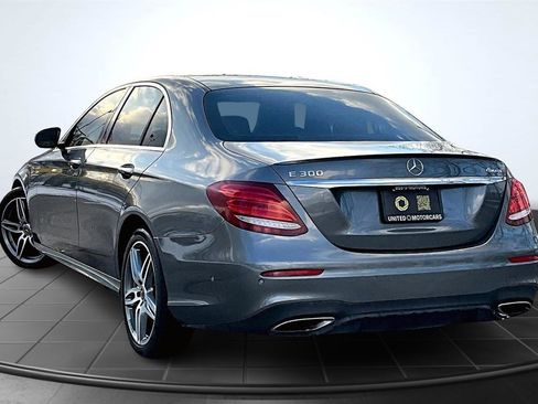 Used 2018 Mercedes-Benz E 300 4MATIC w/ Premium 1 Package image 4