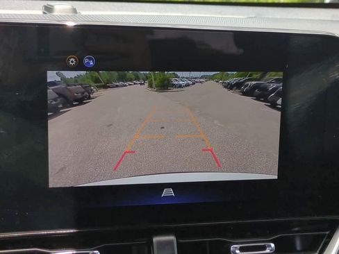 Used 2026 Chevrolet Equinox LT FWD image 19