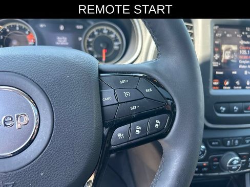 Used 2023 Jeep Cherokee Altitude Lux w/ Lux Elite Package AWD/4WD image 18