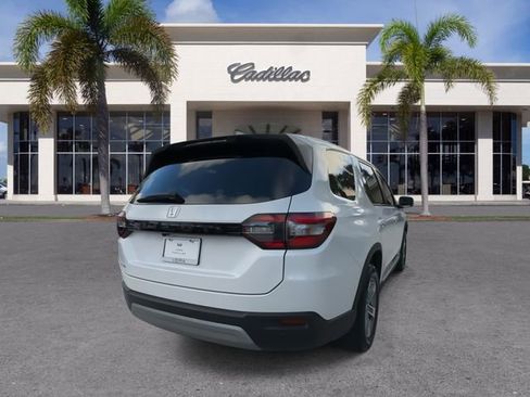 Used 2025 Honda Pilot EX-L image 13