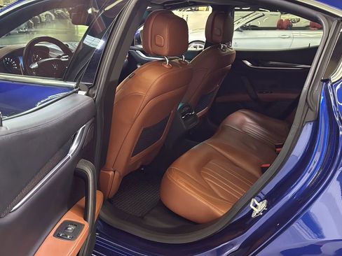 Used 2015 Maserati Ghibli S Q4 AWD/4WD image 24