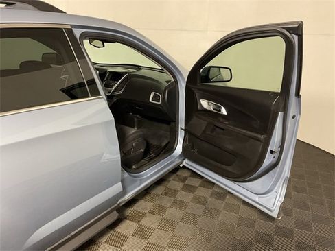 Used 2015 Chevrolet Equinox LT w/ Driver Convenience Package image 26