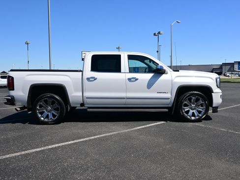 Used 2018 GMC Sierra 1500 Denali w/ Denali Ultimate Package image 5