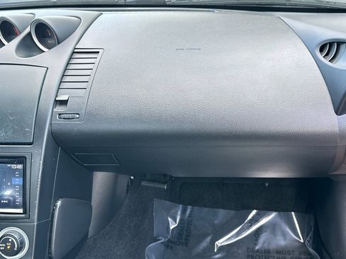 Used 2004 Nissan 350Z Touring image 25
