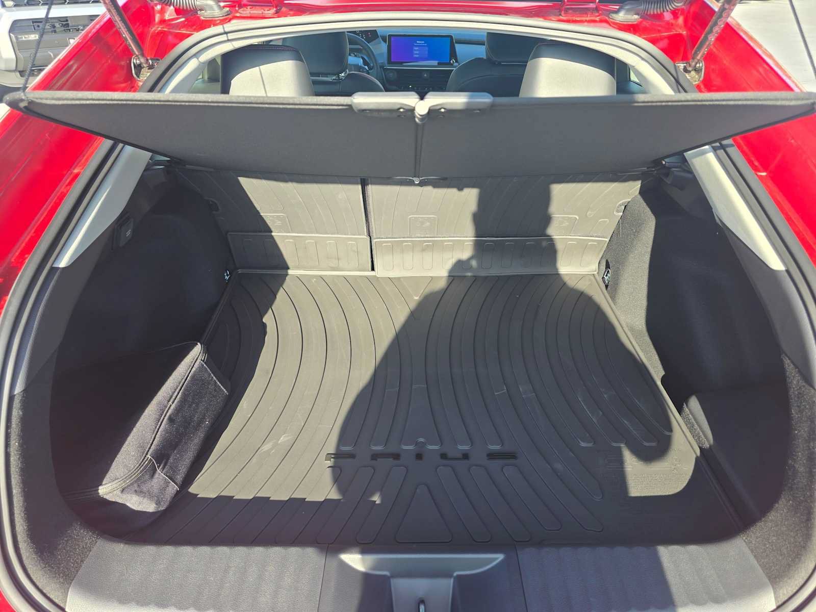 New 2027 Toyota Prius Plug-In Hybrid FWD image 14
