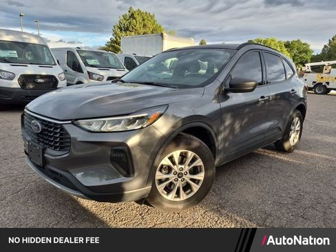 Used 2025 Ford Escape Active w/ Cold Weather Package AWD/4WD image 1