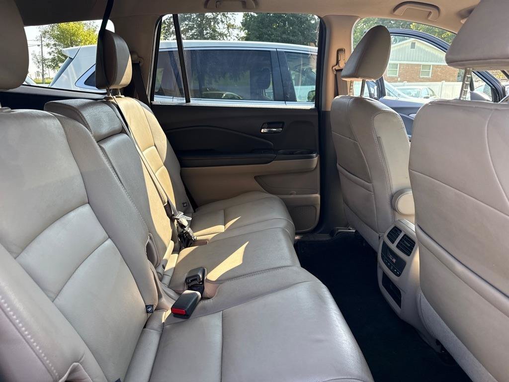 Used 2017 Honda Pilot EX-L image 10