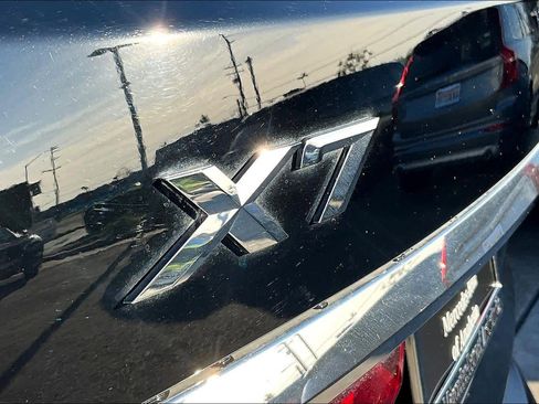 Used 2022 BMW X7 xDrive40i w/ Parking Assistance Package image 9