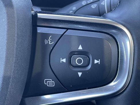 Certified 2023 Volvo XC40 B5 Plus w/ Driver Assist Package AWD/4WD image 23