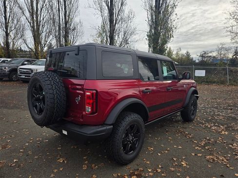 New 2025 Ford Bronco Big Bend w/ Black Diamond Package image 5