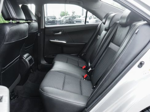 Used 2012 Toyota Camry SE FWD image 28