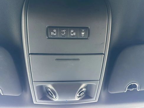 Used 2020 Dodge Grand Caravan GT FWD image 20