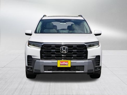 New 2026 Honda Pilot Elite image 2