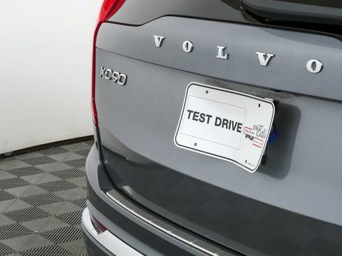 Used 2020 Volvo XC90 T6 Inscription w/ Protection Package Premier image 37