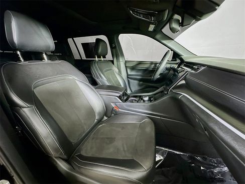 Used 2023 Jeep Grand Cherokee L Laredo image 12