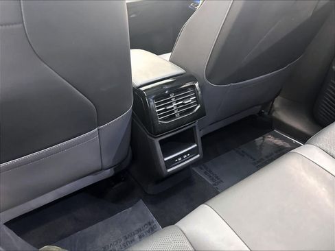 Used 2023 Volkswagen ID.4 Pro S RWD image 13
