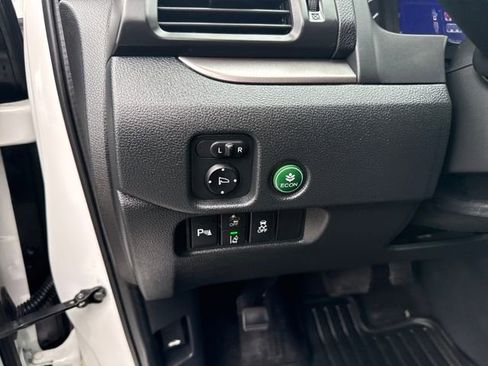 Used 2023 Honda Passport EX-L image 16