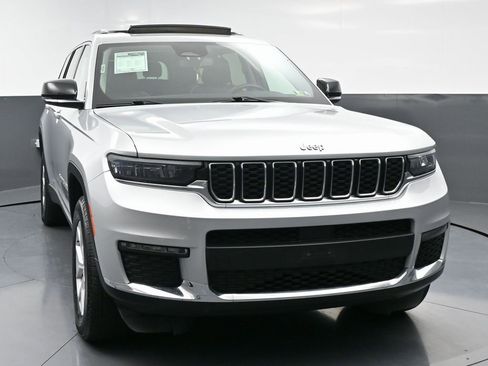 Used 2021 Jeep Grand Cherokee L Limited image 4
