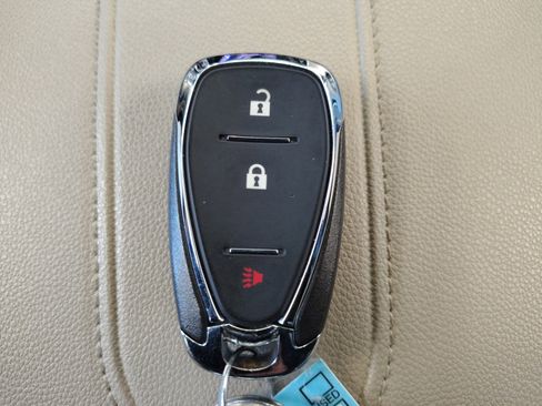 Used 2023 Chevrolet Traverse LS w/ Midnight/Sport Edition FWD image 30