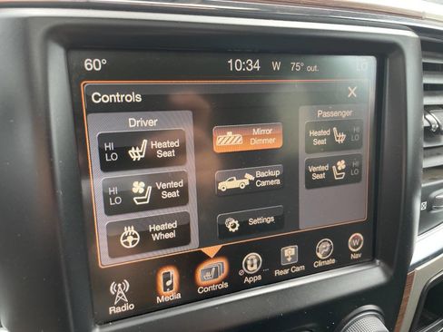 Used 2016 RAM 3500 Laramie w/ Convenience Group image 39