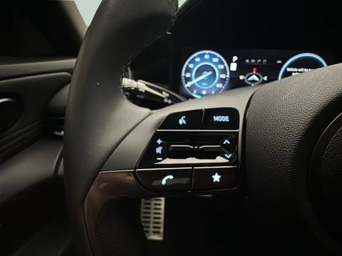 Certified 2025 Hyundai Elantra SEL FWD image 22