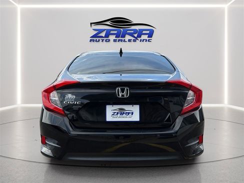 Used 2018 Honda Civic EX image 6