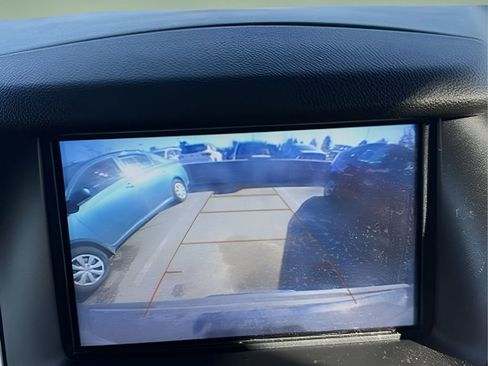 Used 2018 GMC Yukon SLE image 29