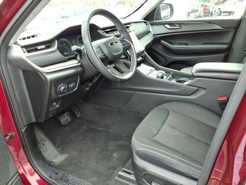 Used 2023 Jeep Grand Cherokee L Laredo AWD/4WD image 10