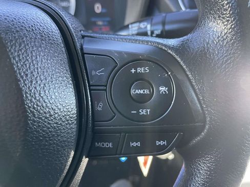 Used 2022 Toyota Corolla LE image 31