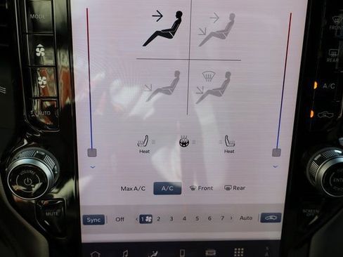 Used 2025 RAM 2500 Big Horn AWD/4WD image 24