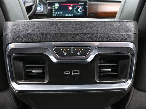 Used 2024 GMC Sierra 1500 Denali Ultimate image 35