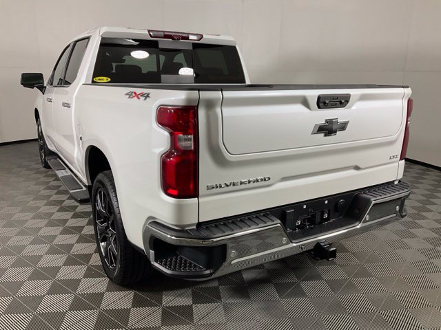 Used 2023 Chevrolet Silverado 1500 LTZ w/ LTZ Premium Package AWD/4WD image 4