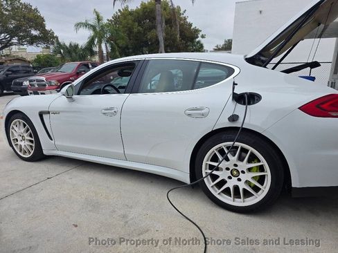 Used 2015 Porsche Panamera S image 71