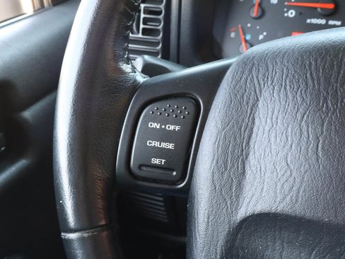 Used 2005 Jeep Wrangler X AWD/4WD image 26