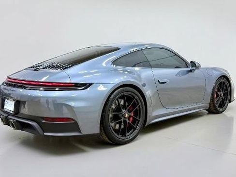Used 2025 Porsche 911 Carrera 4 GTS AWD/4WD image 18