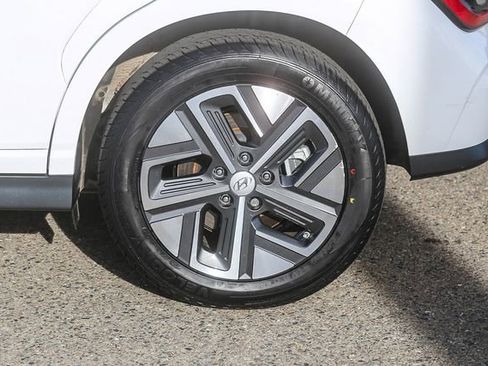 Certified 2023 Hyundai Kona SE image 12