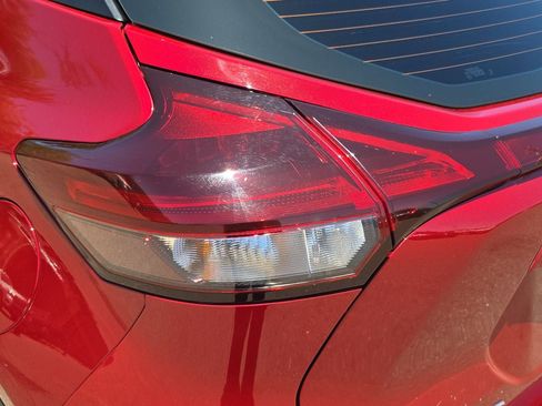 Certified 2023 Nissan Kicks SV FWD image 31