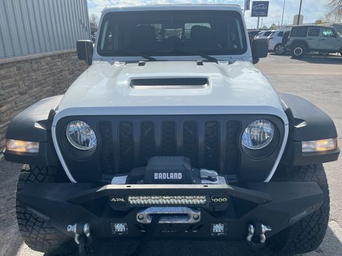 Used 2021 Jeep Gladiator Mojave w/ Cold Weather Group AWD/4WD image 3