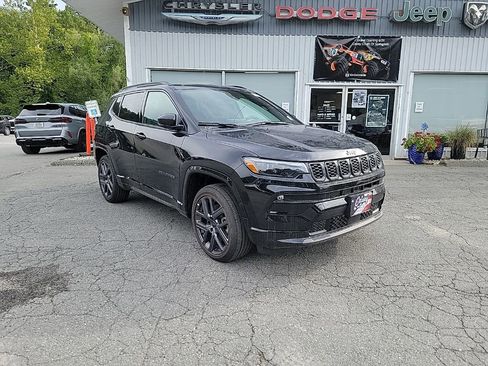 New 2025 Jeep Compass Limited w/ High Altitude Package image 1