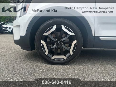 Used 2023 Kia Telluride EX w/ EX Captain's Chair Package FWD image 19