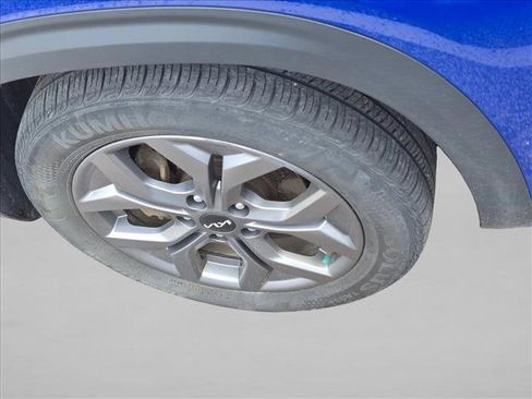 Used 2024 Kia Seltos S FWD image 10