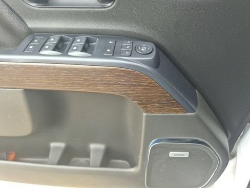 Used 2018 GMC Sierra 1500 Denali image 10