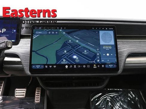Used 2023 Rivian R1S Adventure AWD/4WD image 11