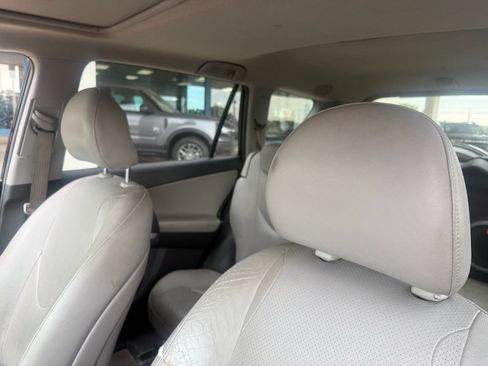 Used 2007 Toyota RAV4 Limited AWD/4WD image 3