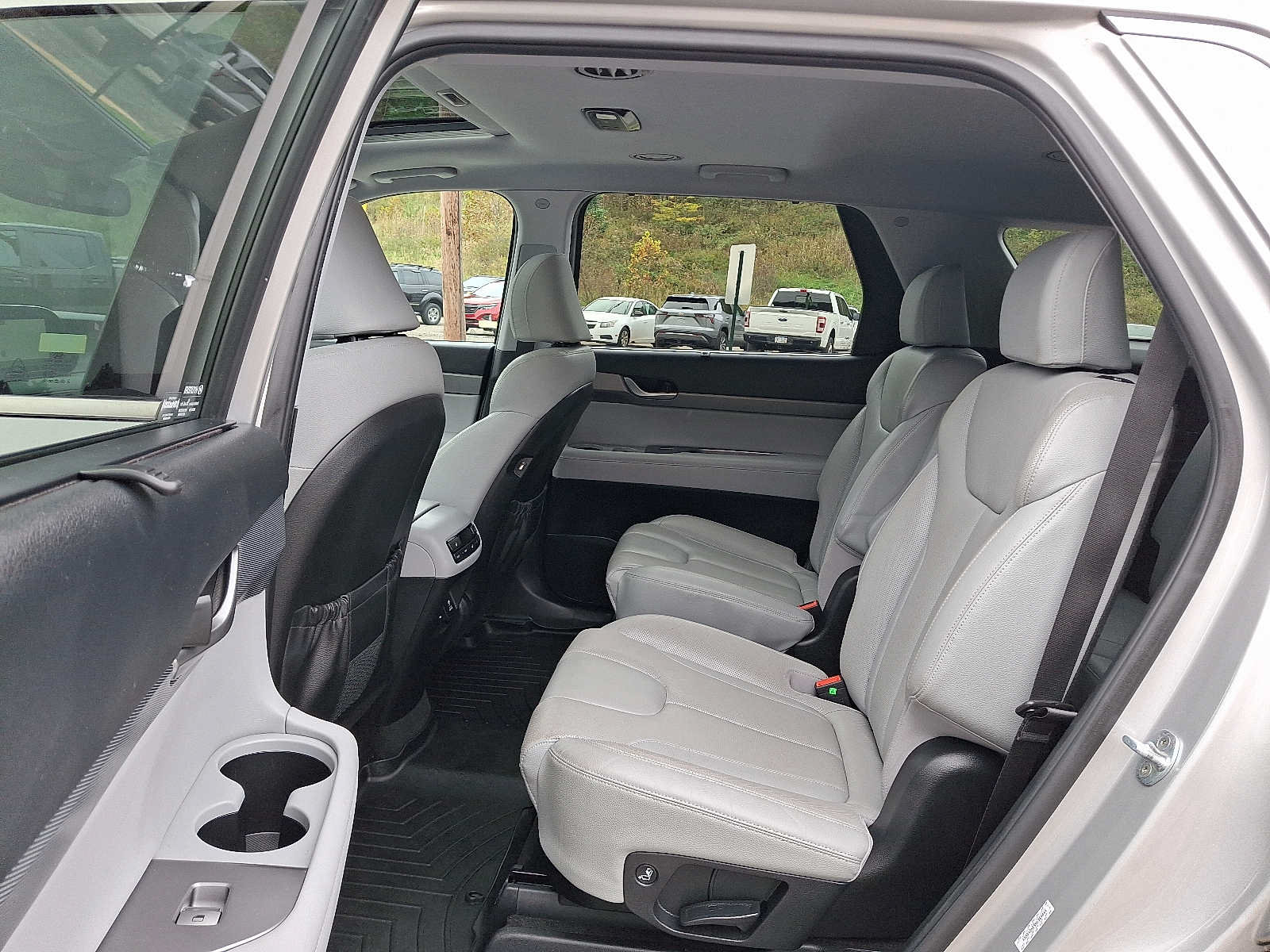 Used 2022 Hyundai Palisade SEL w/ Premium Package AWD/4WD image 10